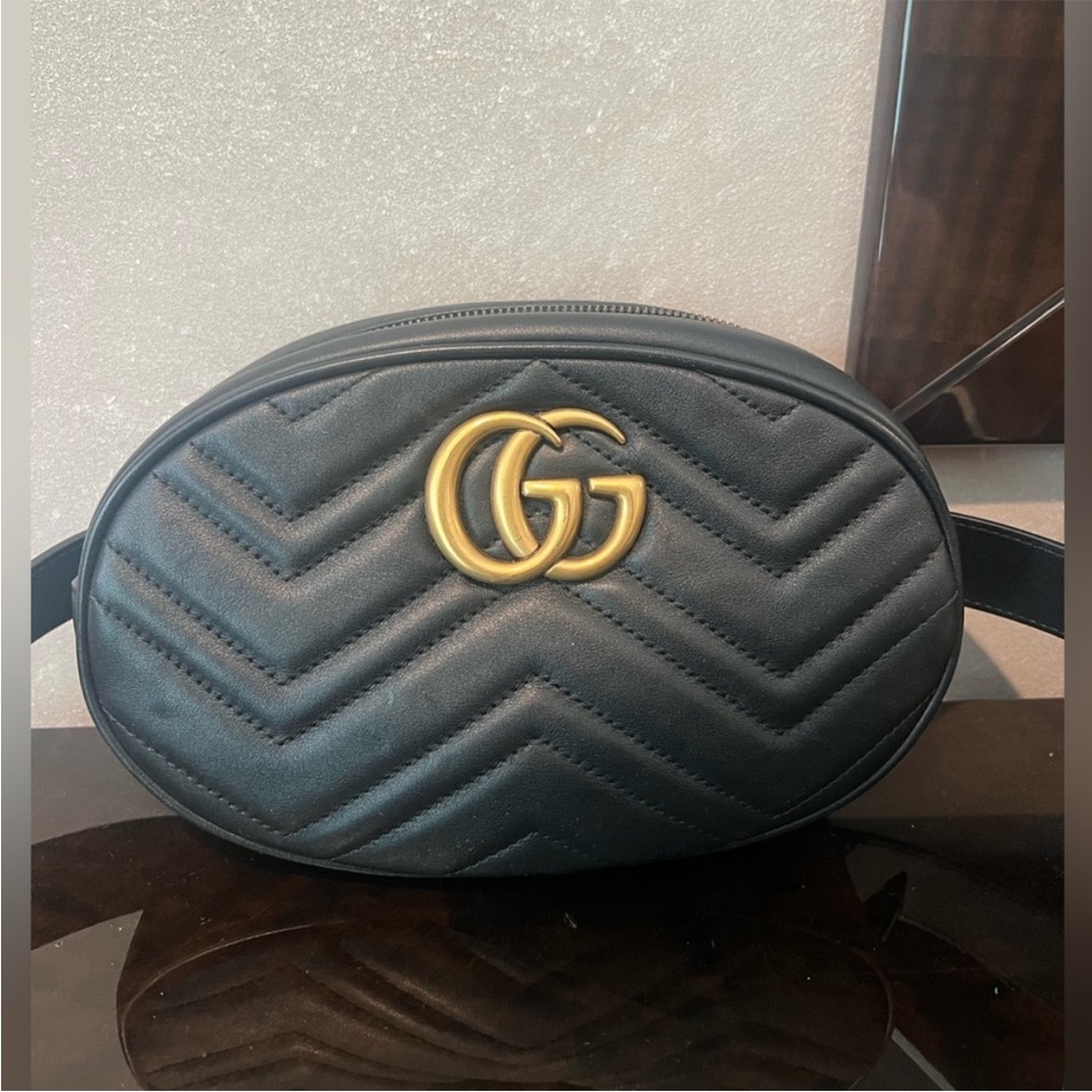GUCCI
Calfskin Matelasse GG Marmont Belt Bag